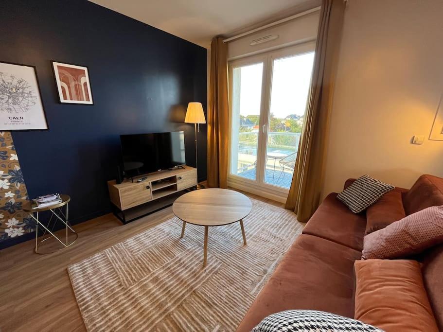 Dahlia, Appt Cosy Avec Parking Et Balcon Apartment Caen Bagian luar foto